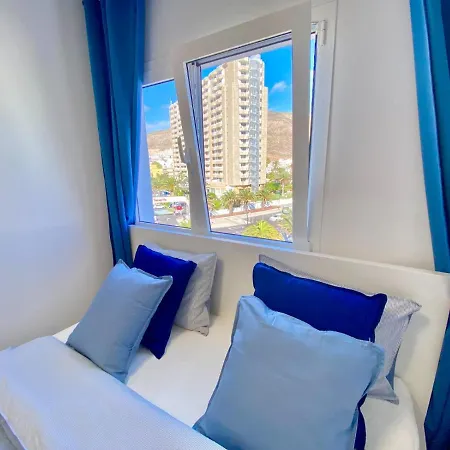 Anna Beautiful In The First Oceanline In Cristianos. Apartment